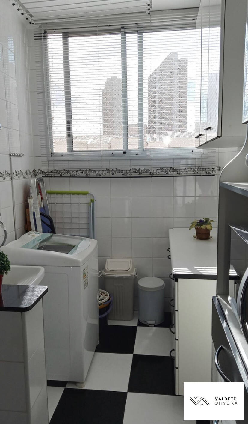 Apartamento à venda com 3 quartos, 74m² - Foto 17