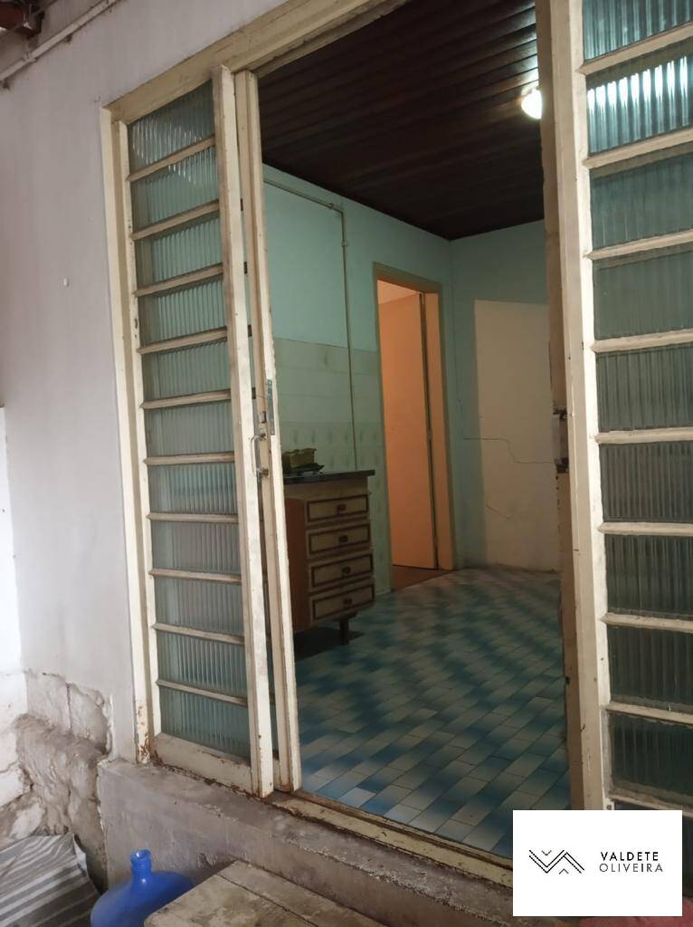 Casa à venda com 3 quartos, 323m² - Foto 14