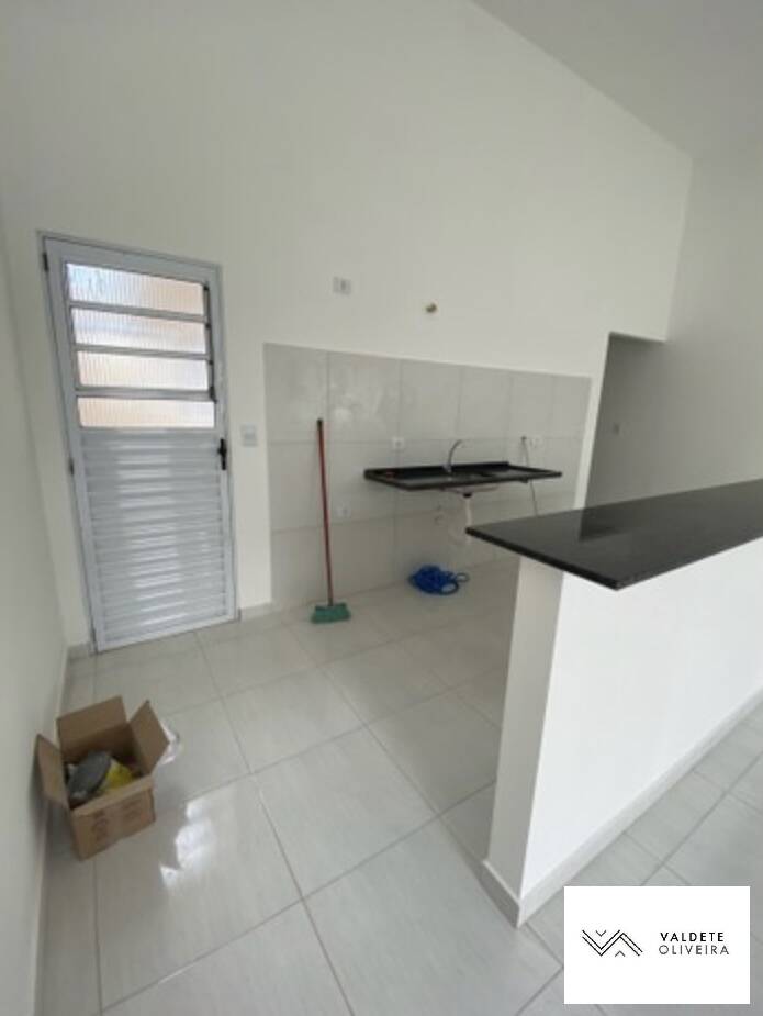 Casa à venda com 2 quartos, 73m² - Foto 13