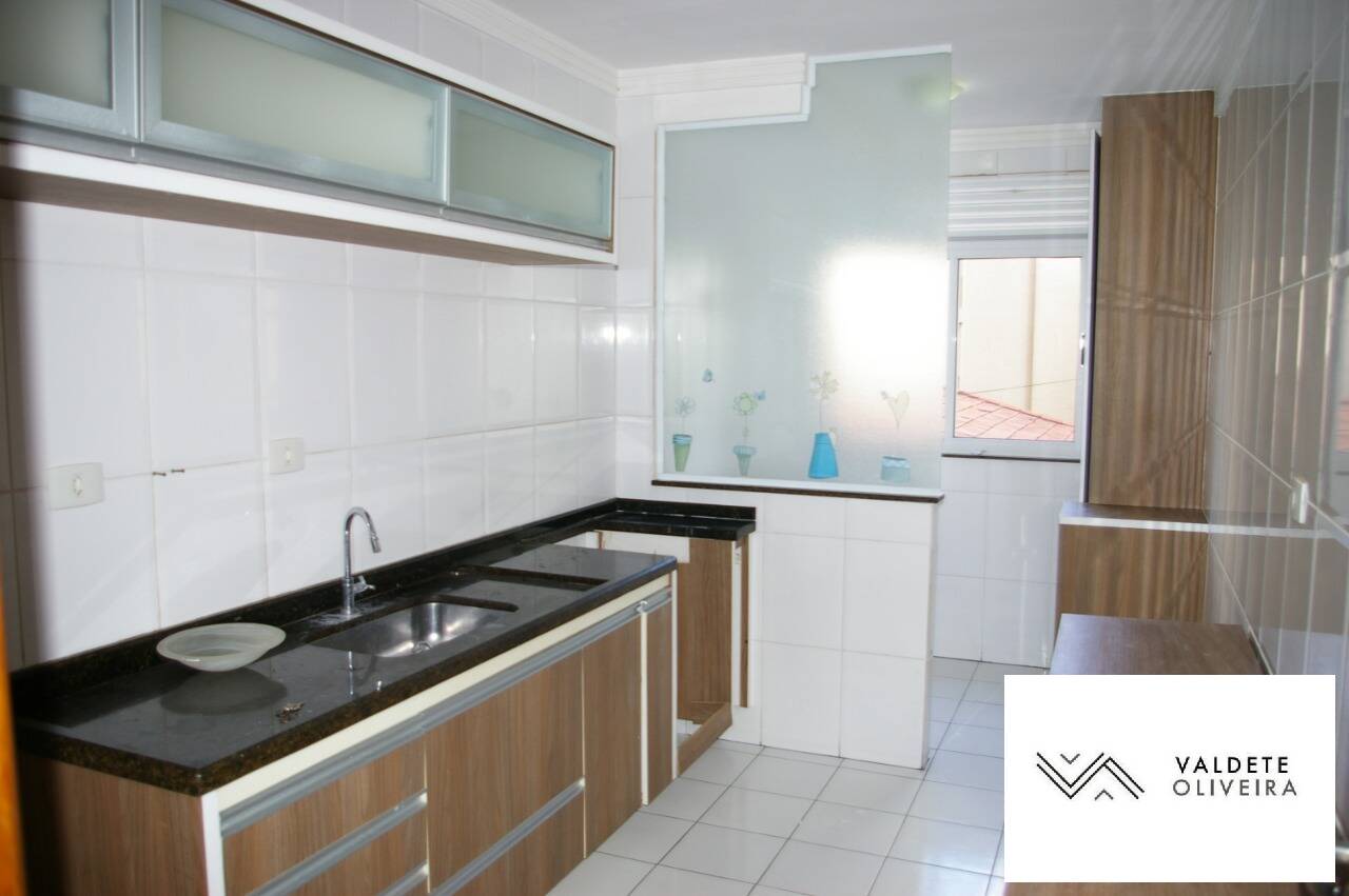 Apartamento à venda com 2 quartos, 72m² - Foto 4