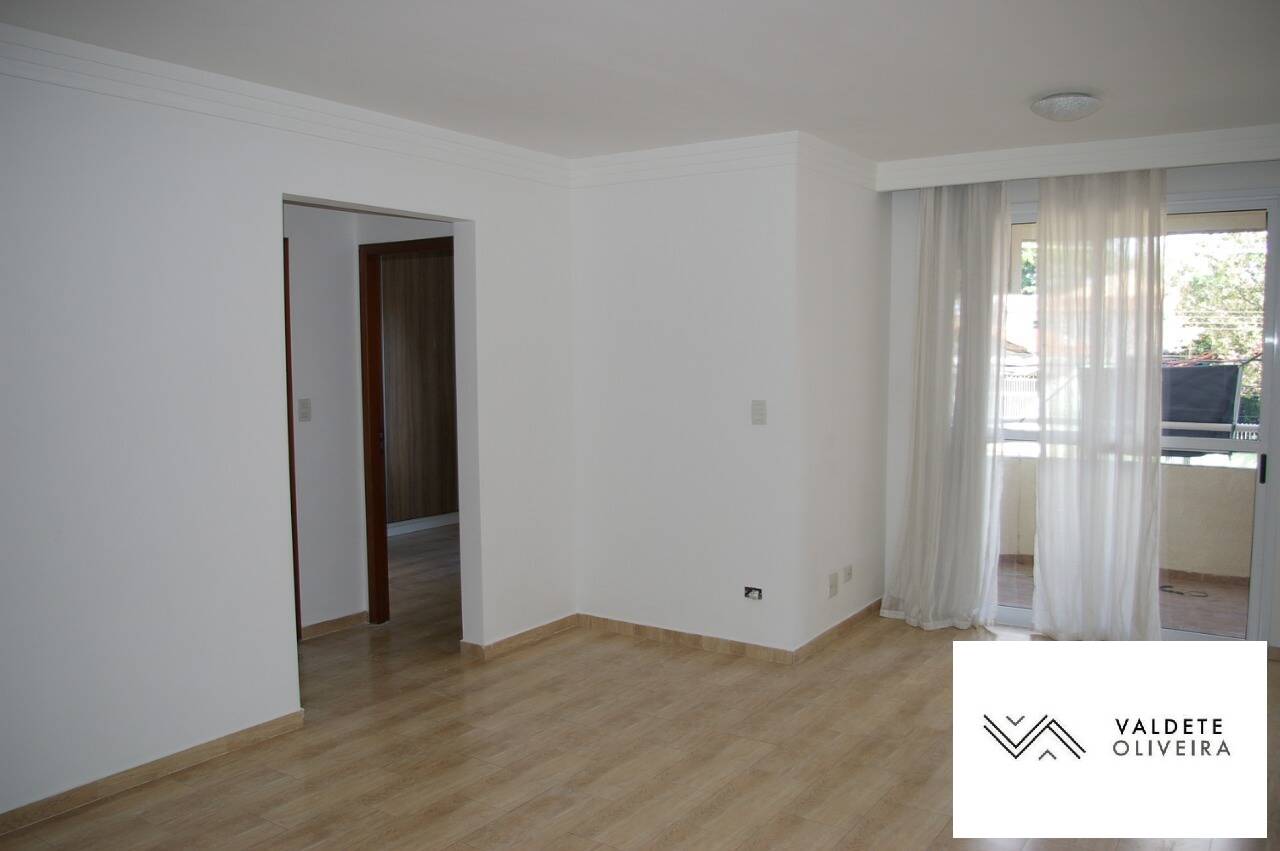 Apartamento à venda com 2 quartos, 72m² - Foto 2