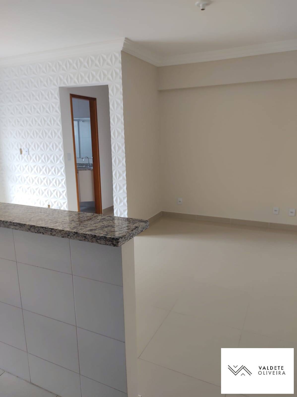 Apartamento à venda com 2 quartos, 69m² - Foto 2