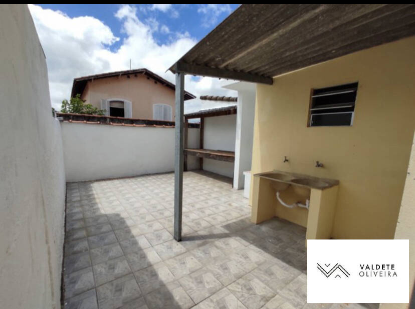 Casa à venda com 4 quartos, 117m² - Foto 2