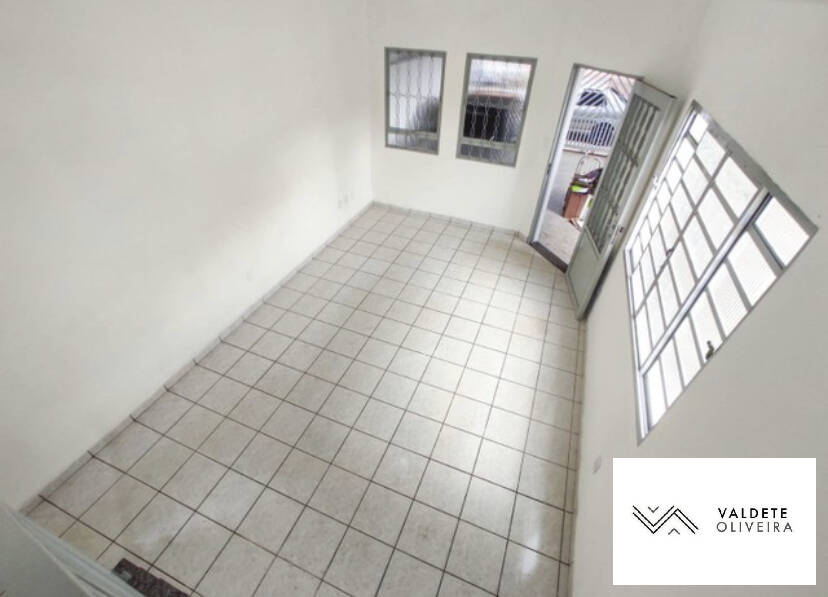 Casa à venda com 4 quartos, 117m² - Foto 4