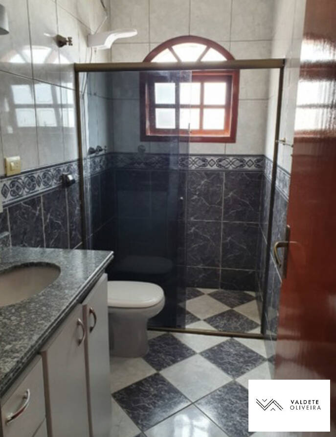 Casa à venda com 4 quartos, 271m² - Foto 14