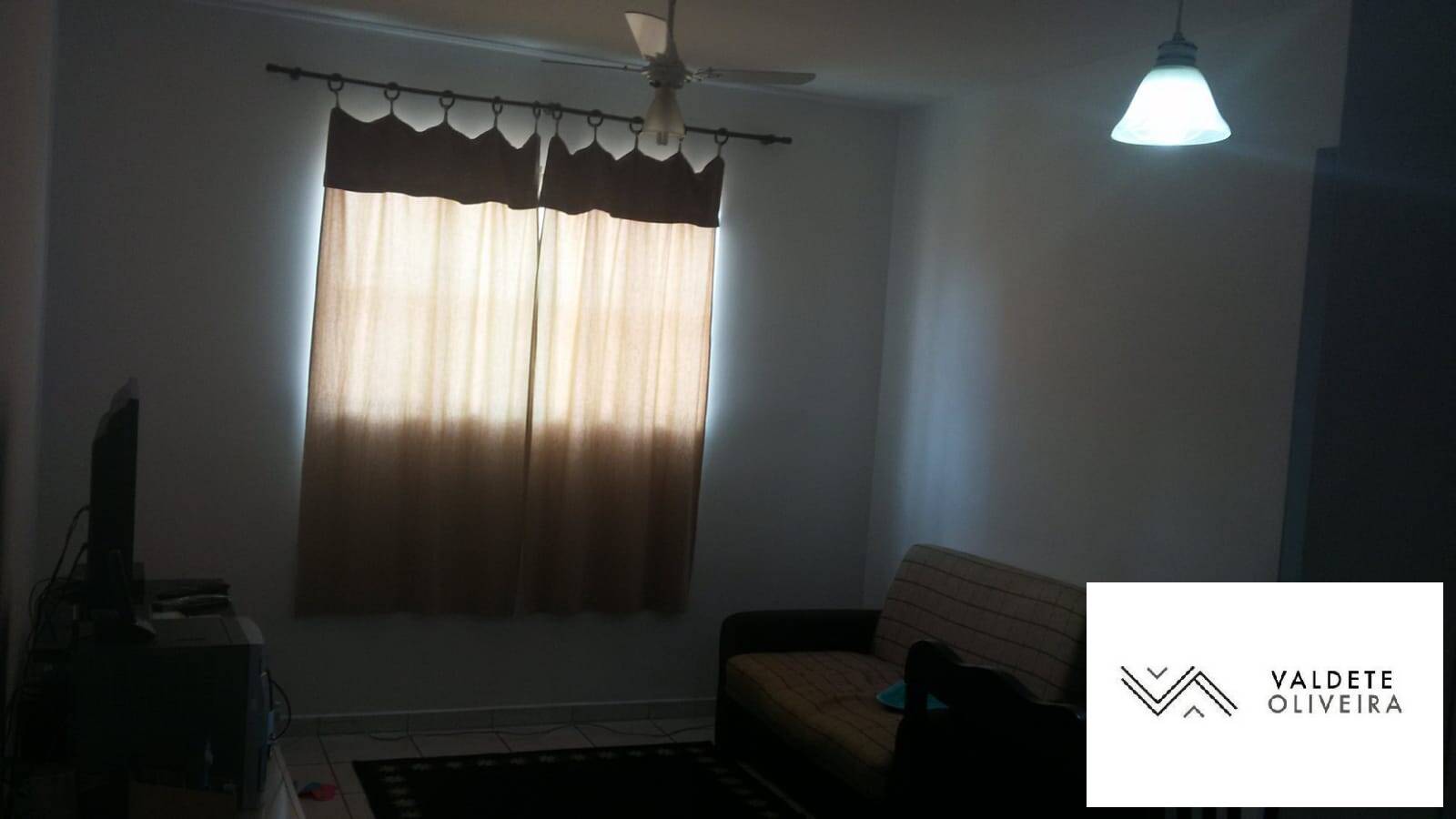 Apartamento à venda com 2 quartos, 60m² - Foto 2