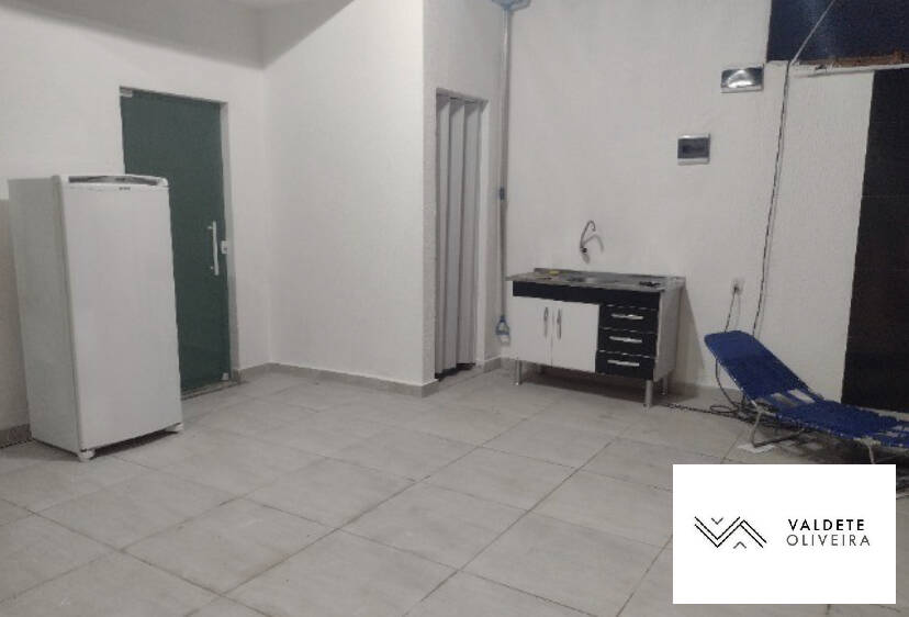 Casa à venda com 2 quartos, 140m² - Foto 5