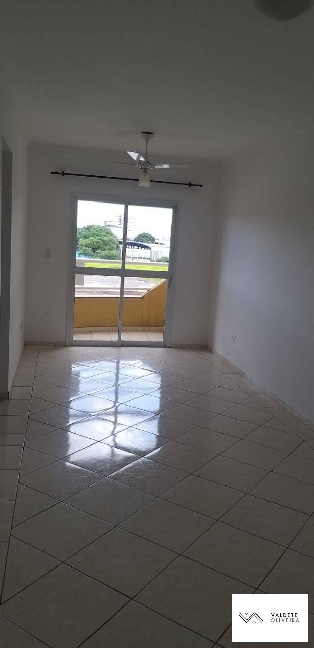 Apartamento à venda com 3 quartos, 63m² - Foto 1