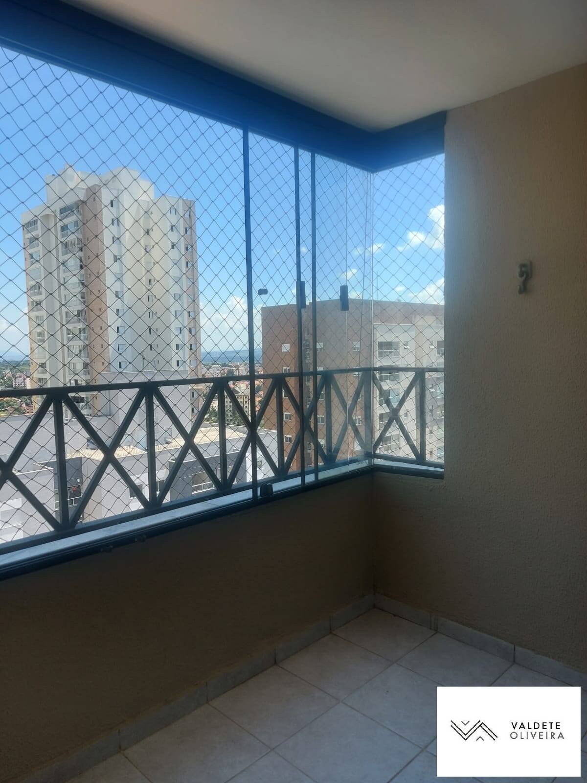 Apartamento à venda com 3 quartos, 77m² - Foto 7