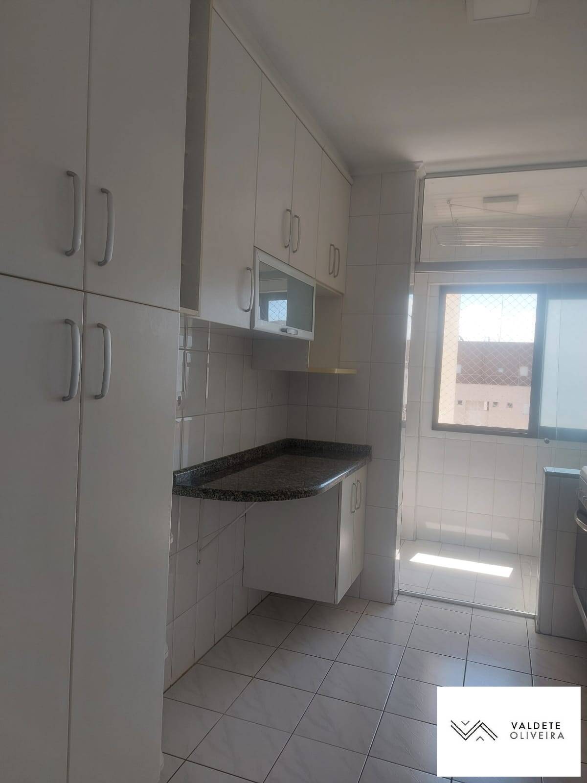 Apartamento à venda com 3 quartos, 77m² - Foto 10