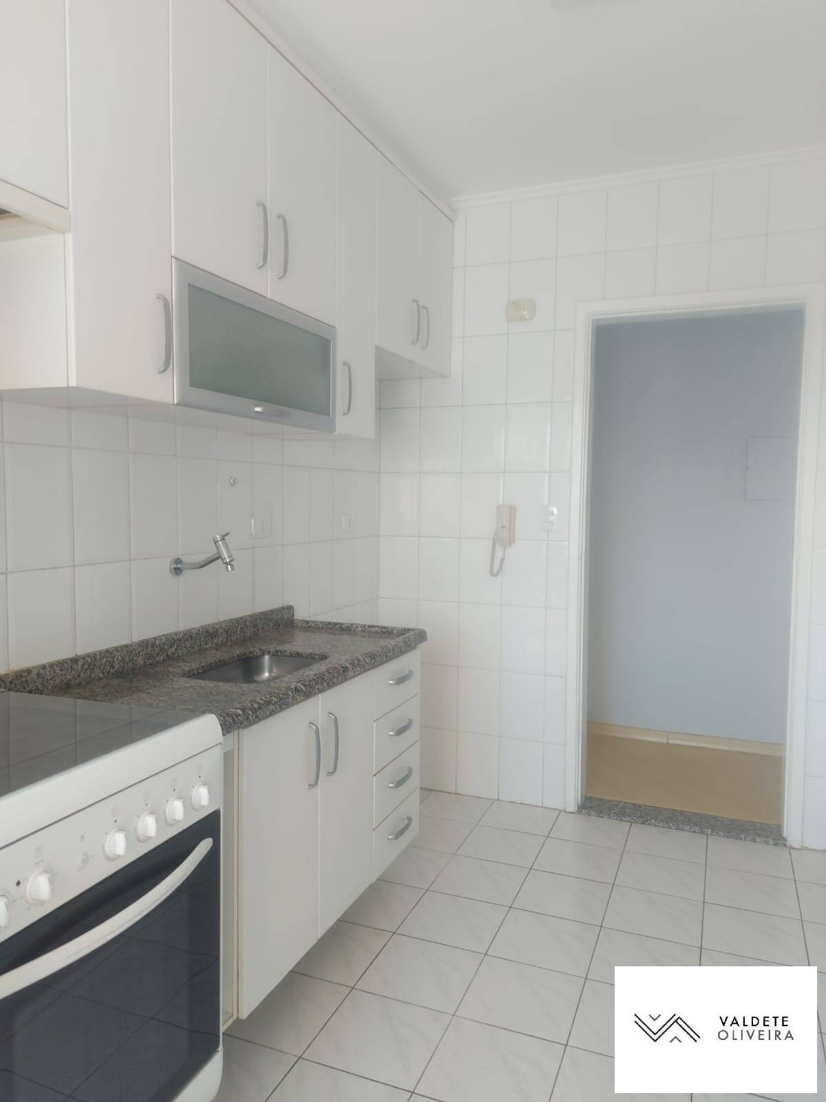 Apartamento à venda com 3 quartos, 77m² - Foto 13