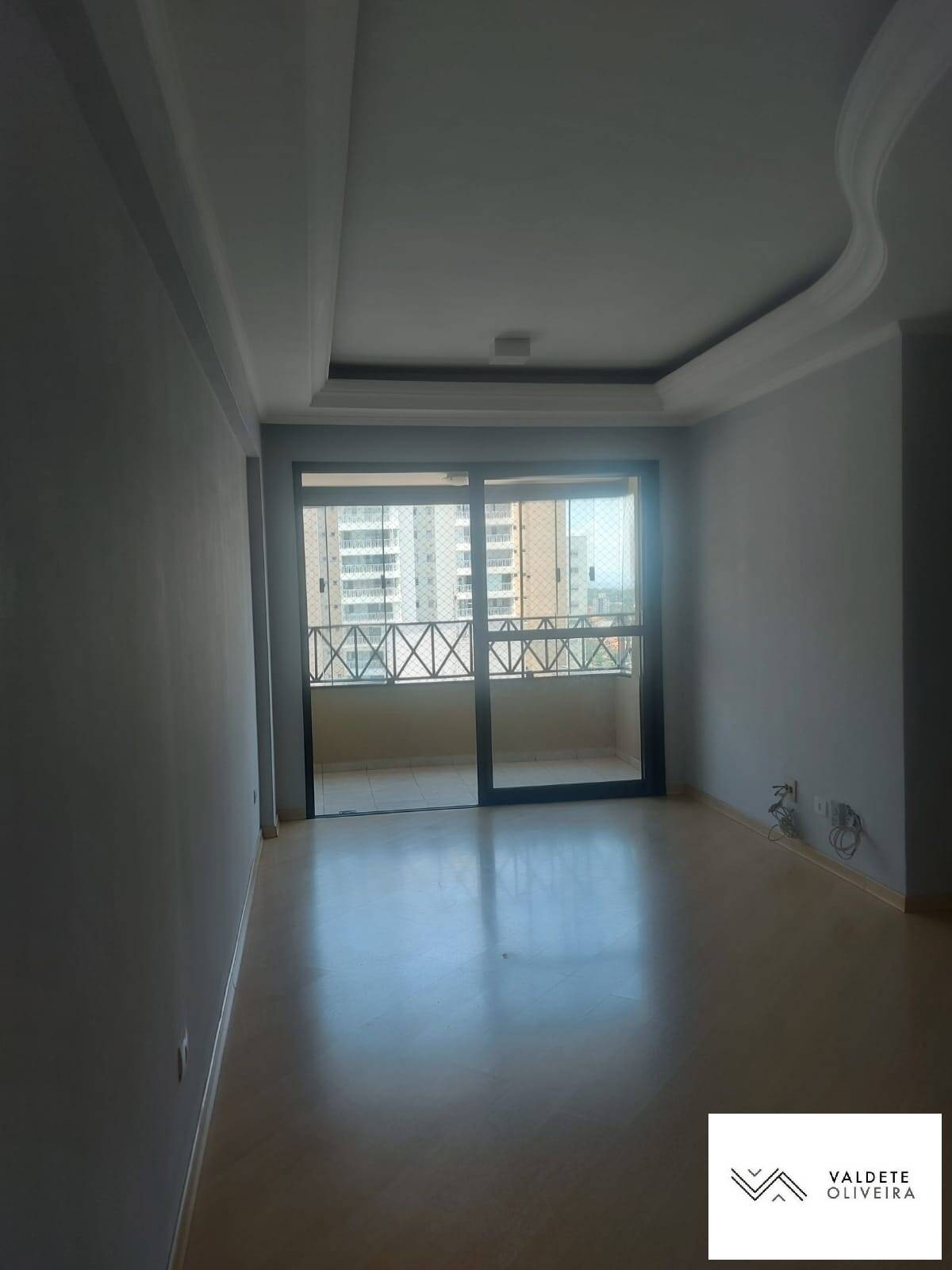 Apartamento à venda com 3 quartos, 77m² - Foto 1