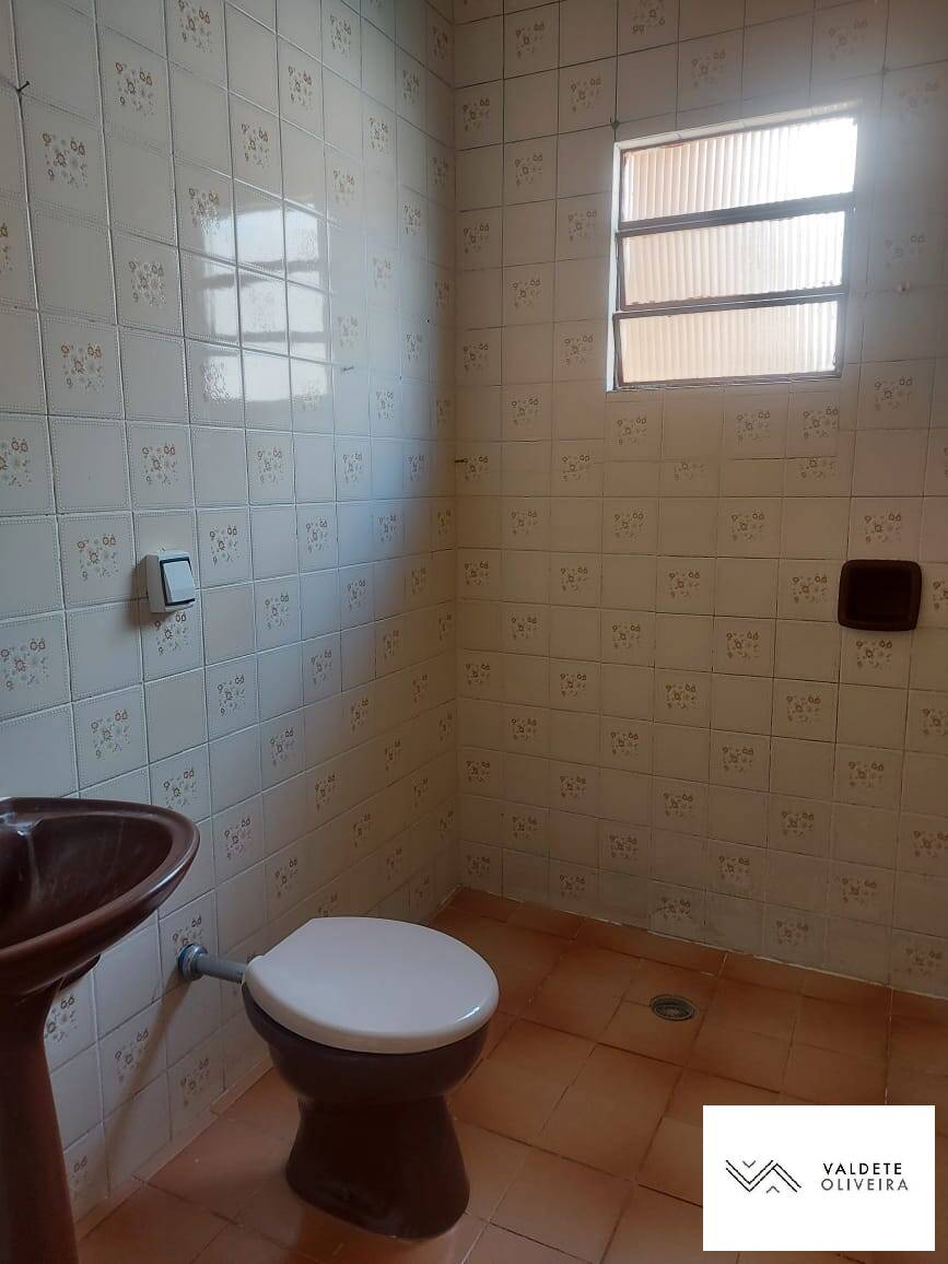 Casa à venda com 2 quartos, 150m² - Foto 5