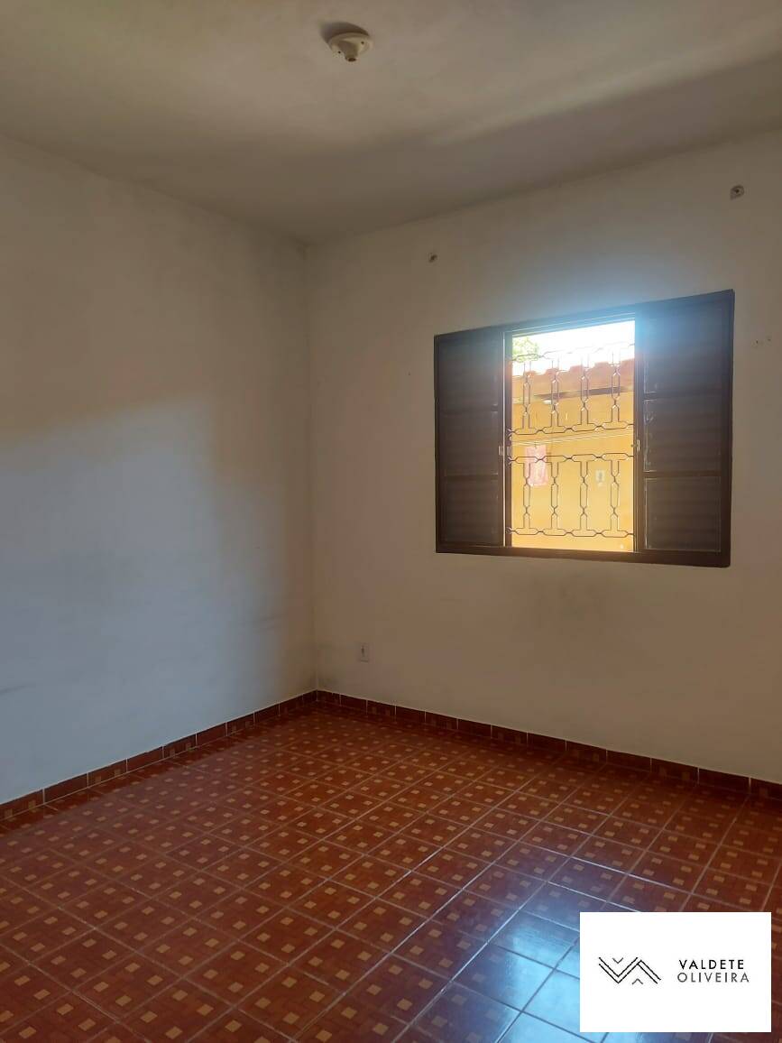 Casa à venda com 2 quartos, 150m² - Foto 12