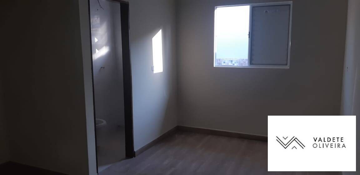 Casa à venda com 3 quartos, 175m² - Foto 2