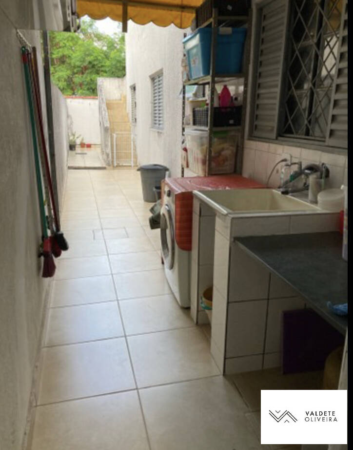 Casa à venda com 3 quartos, 131m² - Foto 3