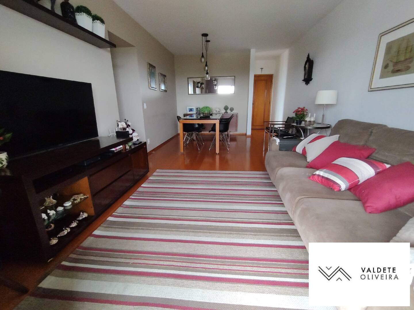 Apartamento à venda com 4 quartos, 130m² - Foto 1