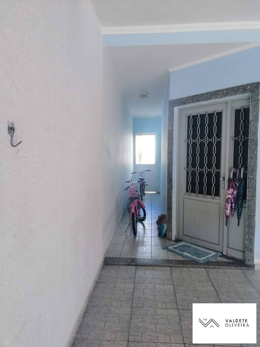 Sobrado à venda com 4 quartos, 197m² - Foto 3