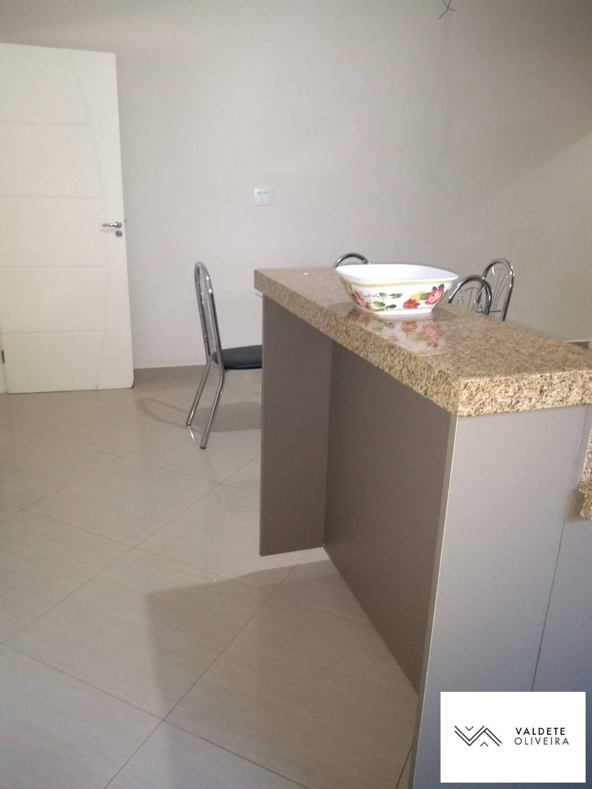 Casa à venda com 2 quartos, 140m² - Foto 9