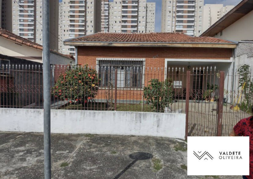 Casa à venda com 3 quartos, 250m² - Foto 2