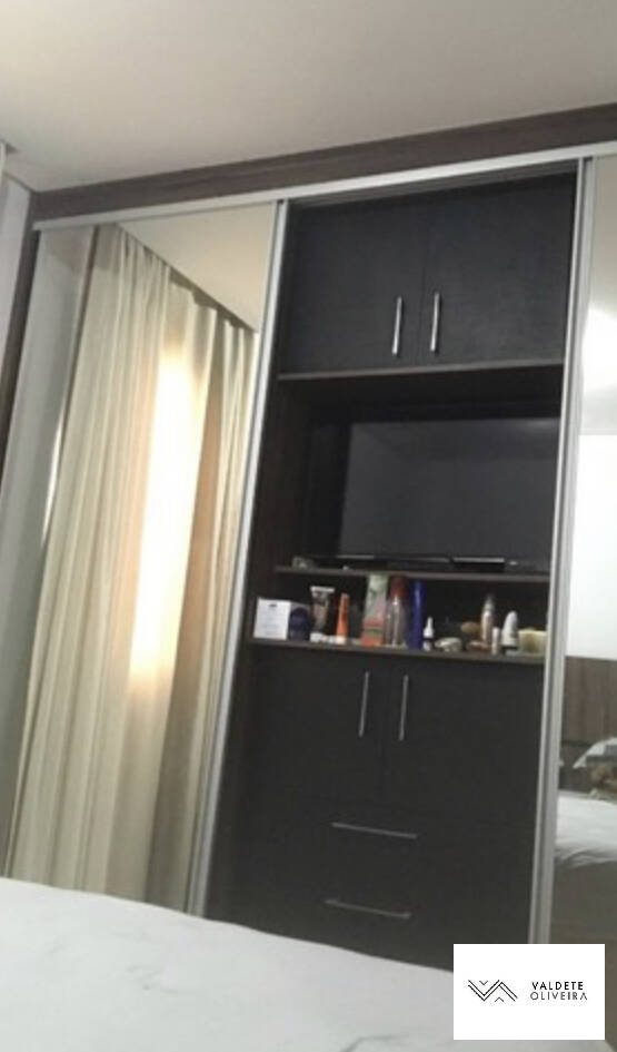 Apartamento à venda com 3 quartos, 72m² - Foto 2