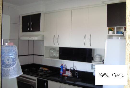 Apartamento à venda com 2 quartos, 65m² - Foto 13