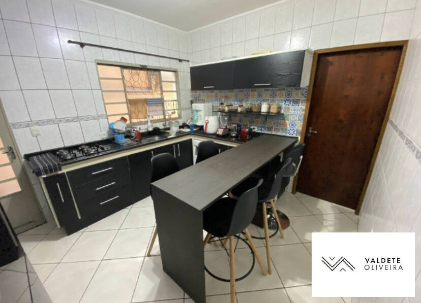 Casa à venda com 3 quartos, 150m² - Foto 11