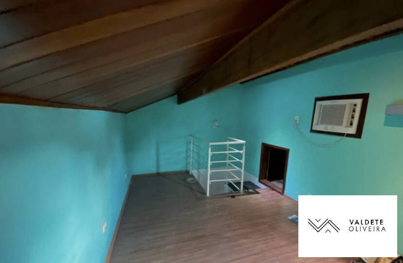 Casa à venda com 5 quartos, 150m² - Foto 14