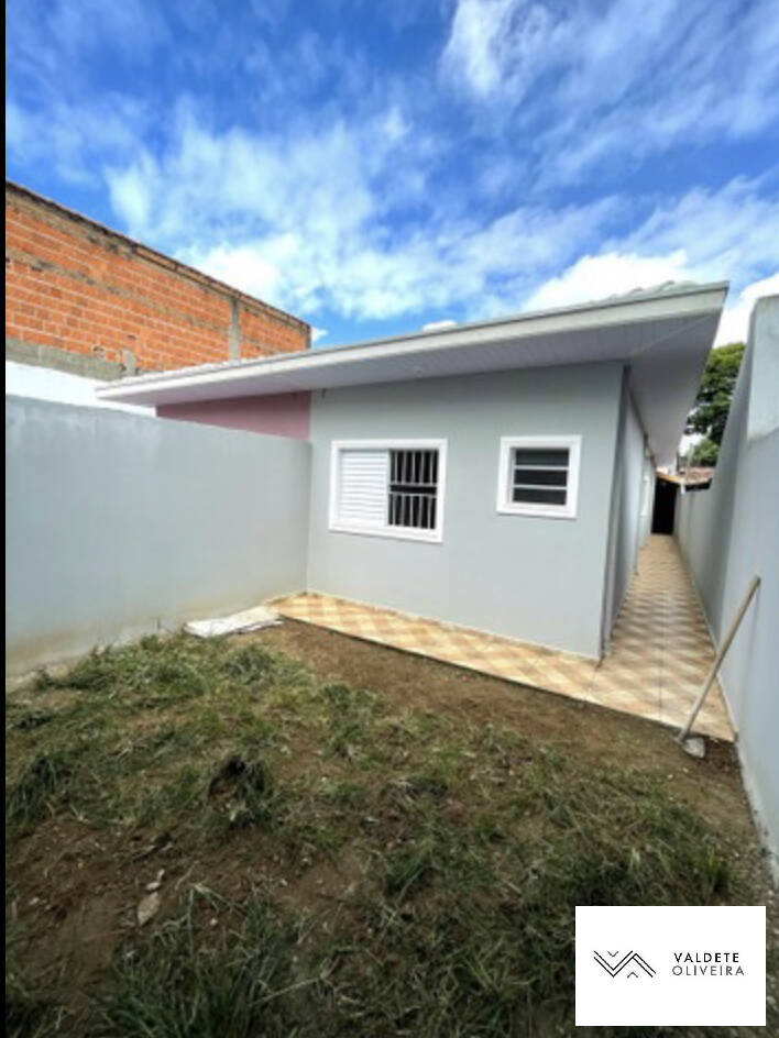 Casa à venda com 3 quartos, 74m² - Foto 4