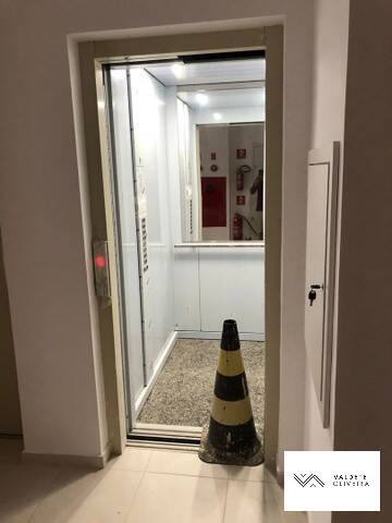 Apartamento à venda com 2 quartos, 65m² - Foto 5