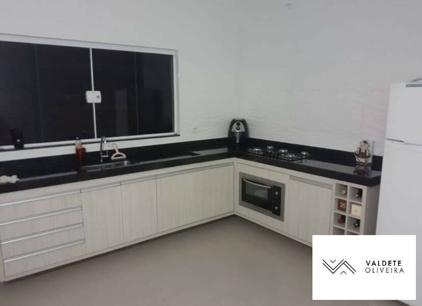 Casa à venda com 2 quartos, 270m² - Foto 14