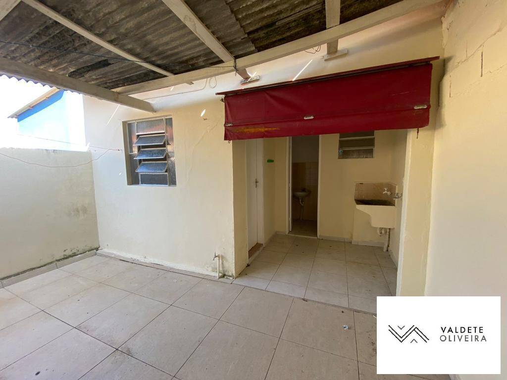 Casa à venda com 3 quartos, 110m² - Foto 11