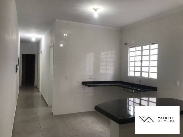 Casa à venda com 3 quartos, 125m² - Foto 3