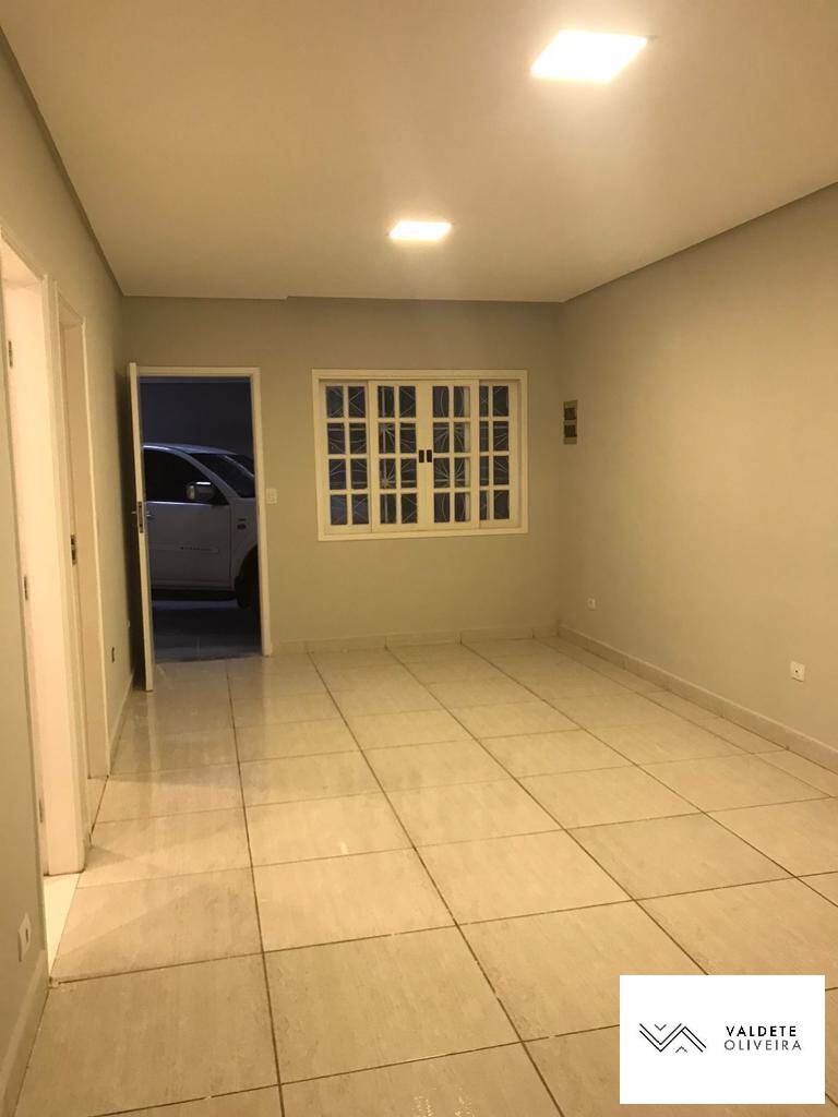 Casa à venda com 2 quartos, 200m² - Foto 8