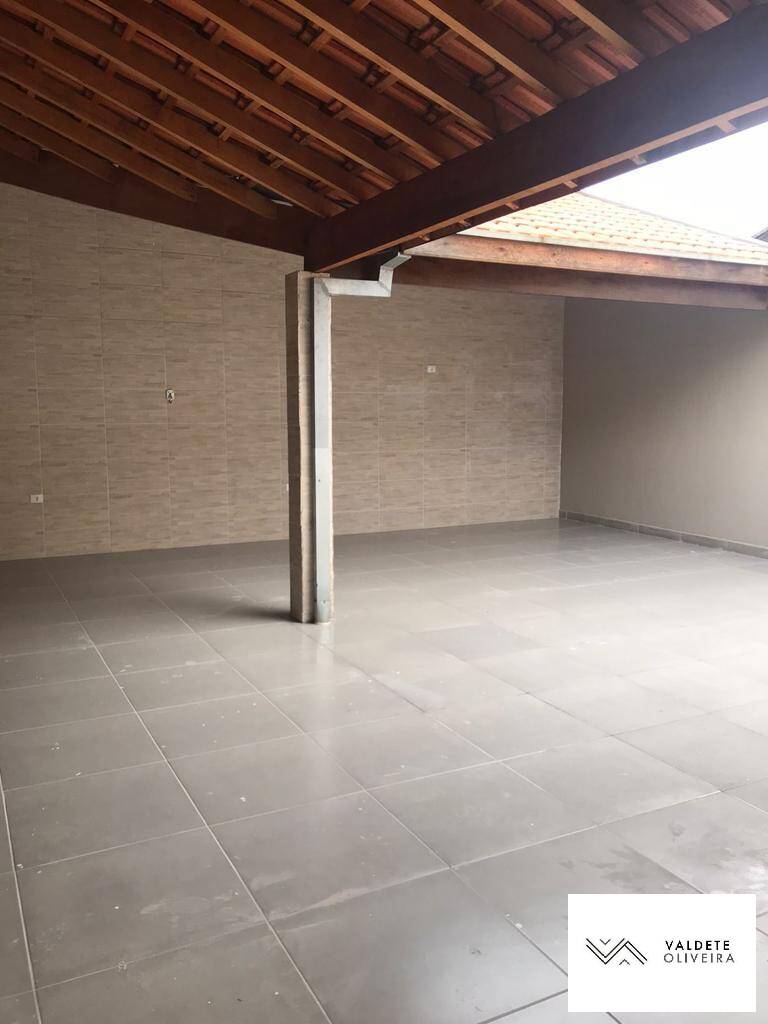 Casa à venda com 2 quartos, 200m² - Foto 9