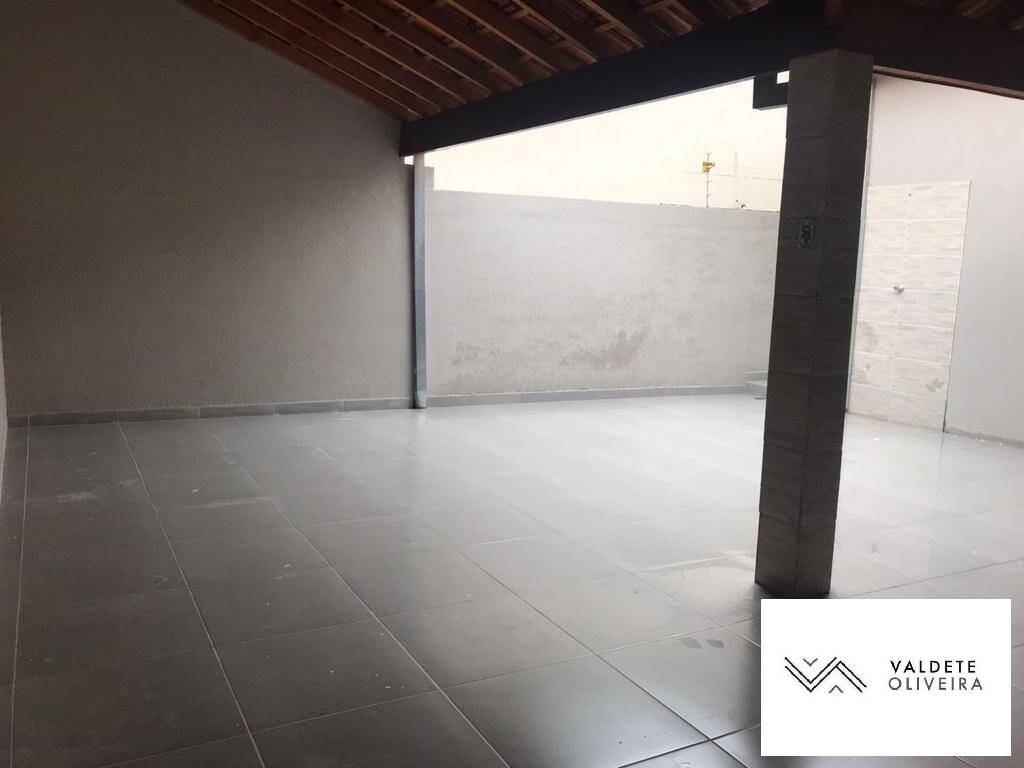 Casa à venda com 2 quartos, 200m² - Foto 12