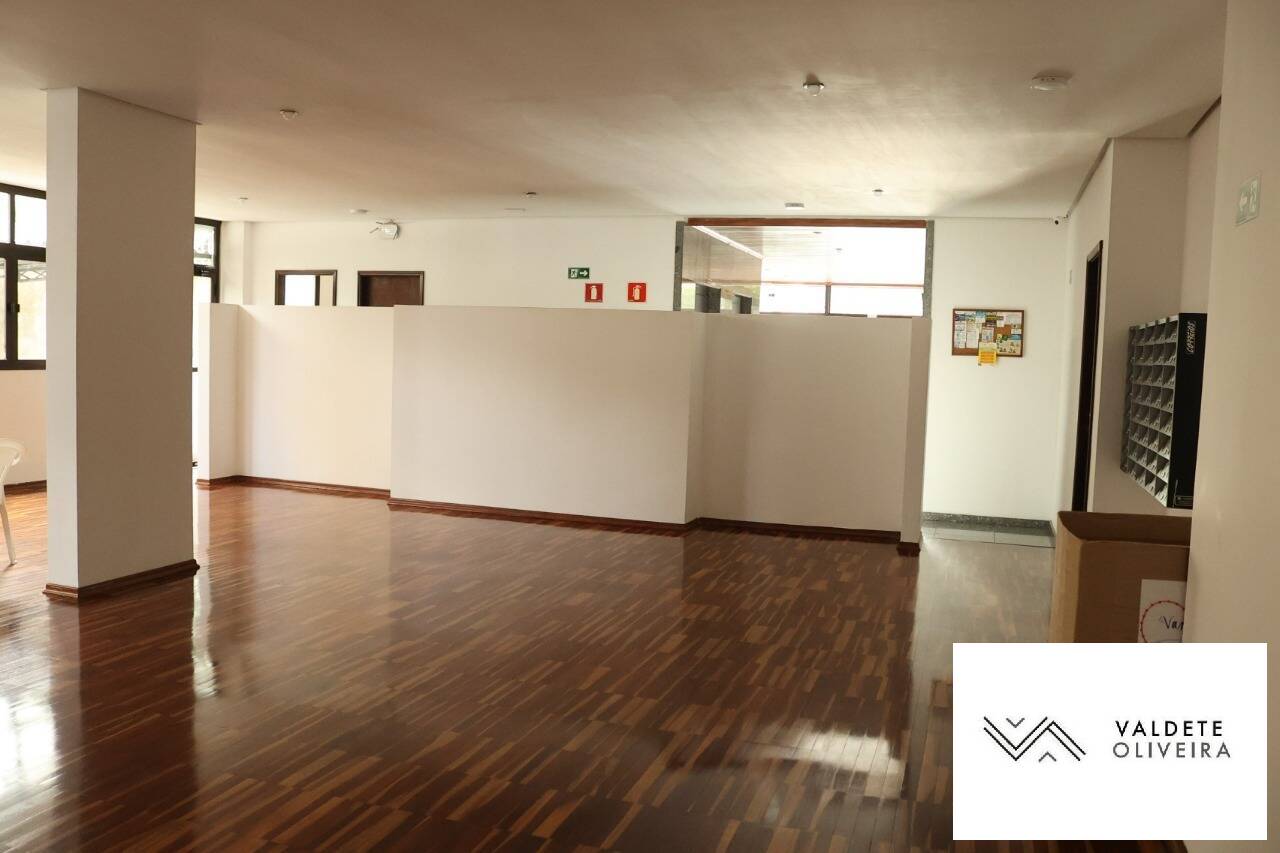 Apartamento à venda com 1 quarto, 37m² - Foto 2