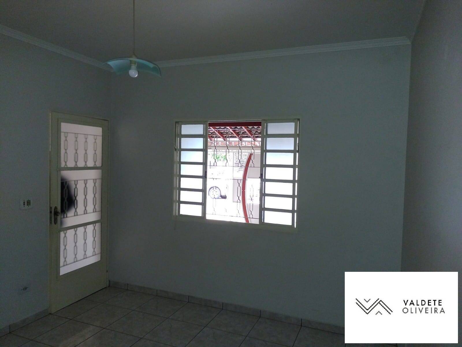 Casa à venda com 2 quartos, 140m² - Foto 10