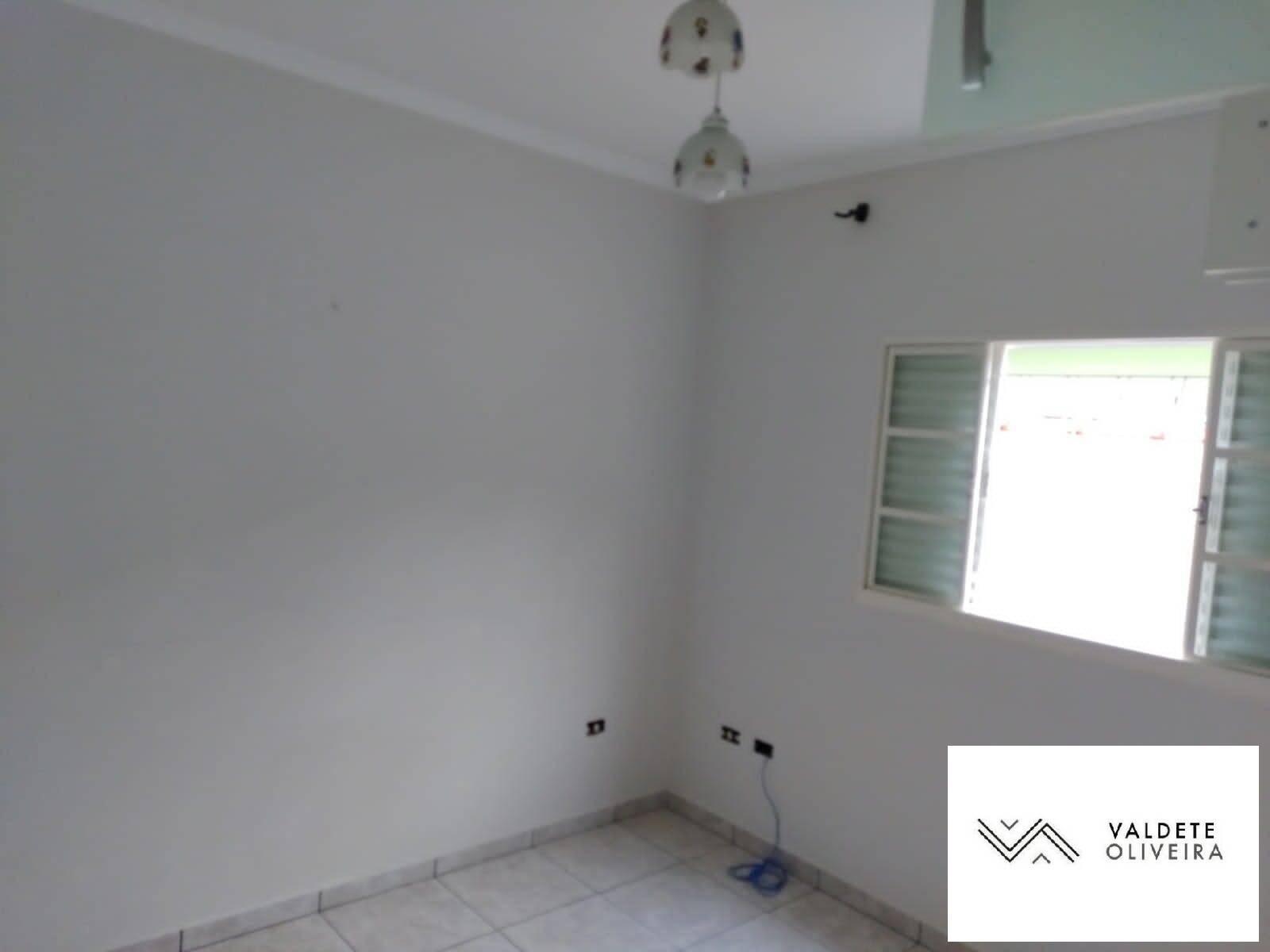 Casa à venda com 2 quartos, 140m² - Foto 17