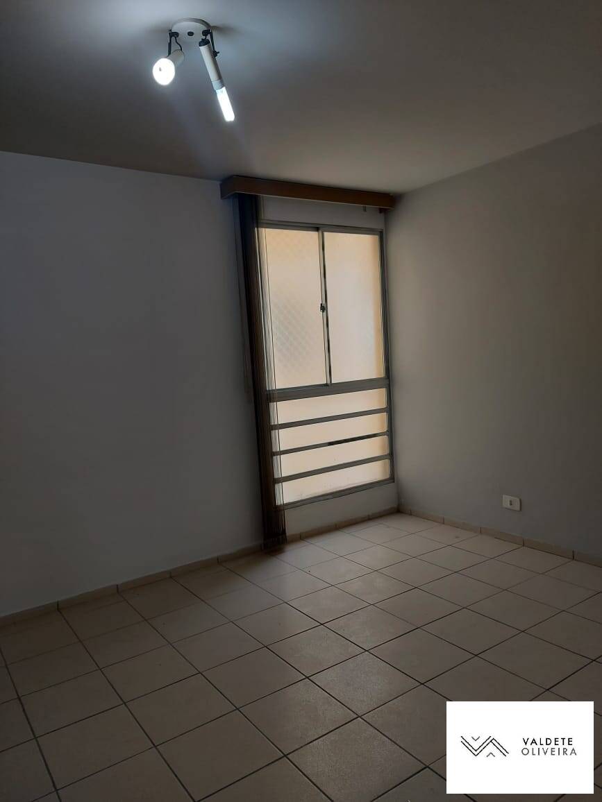 Apartamento à venda com 3 quartos, 57m² - Foto 4