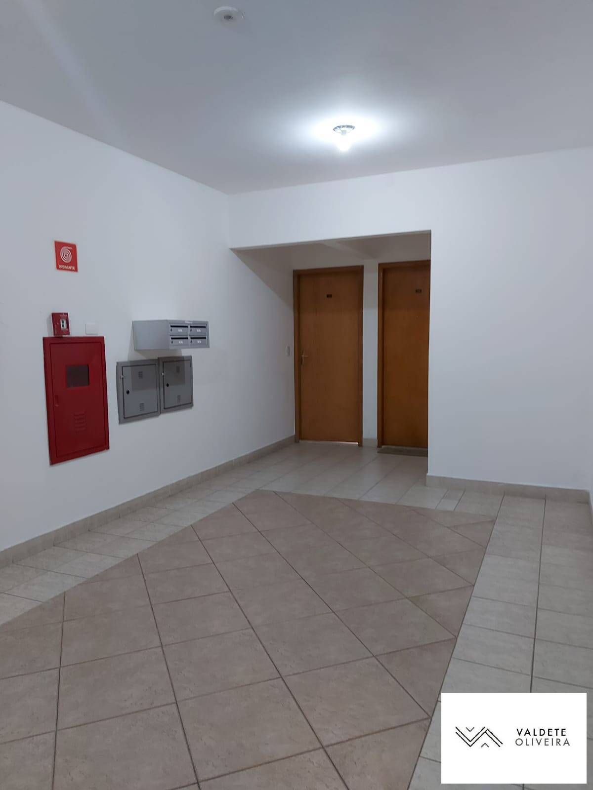 Apartamento à venda com 3 quartos, 83m² - Foto 5