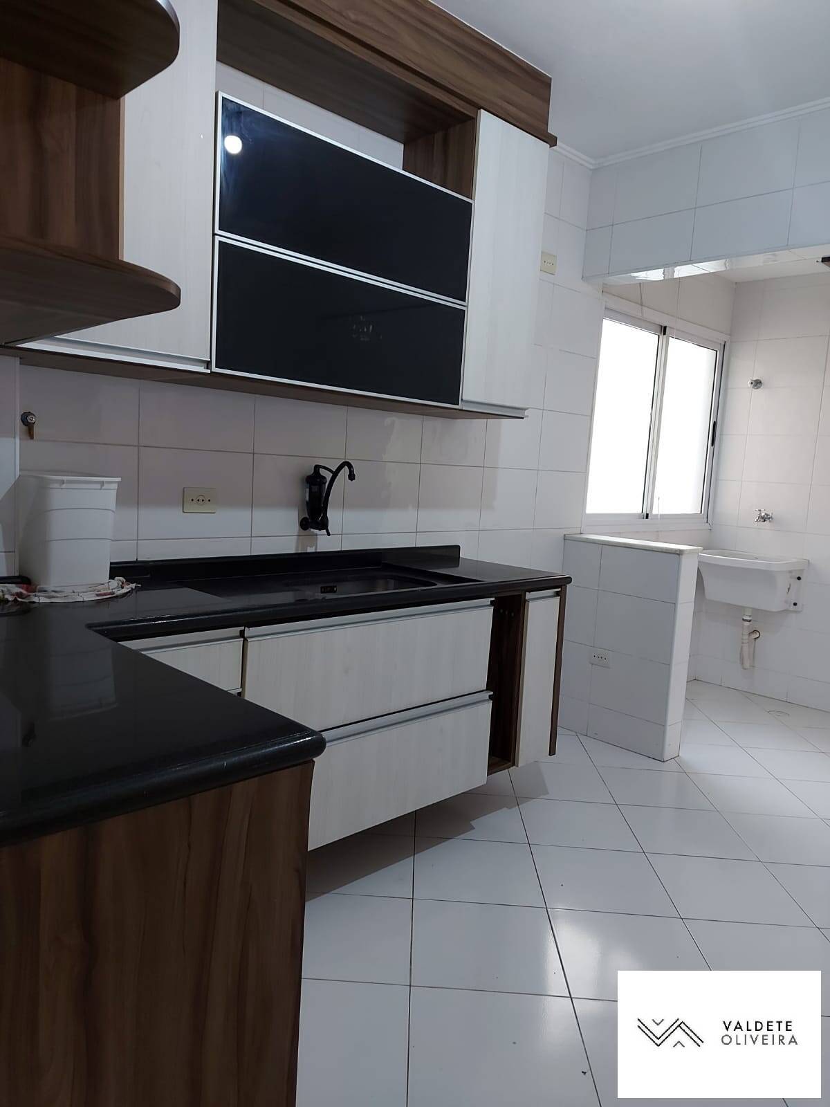 Apartamento à venda com 3 quartos, 83m² - Foto 12