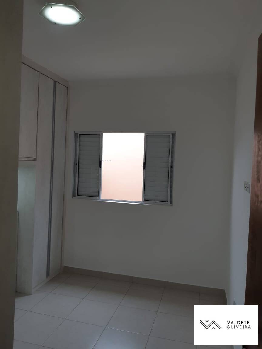 Casa à venda com 2 quartos, 67m² - Foto 10