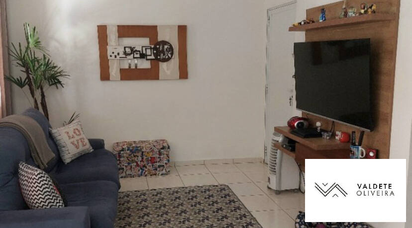 Casa à venda com 2 quartos, 60m² - Foto 3