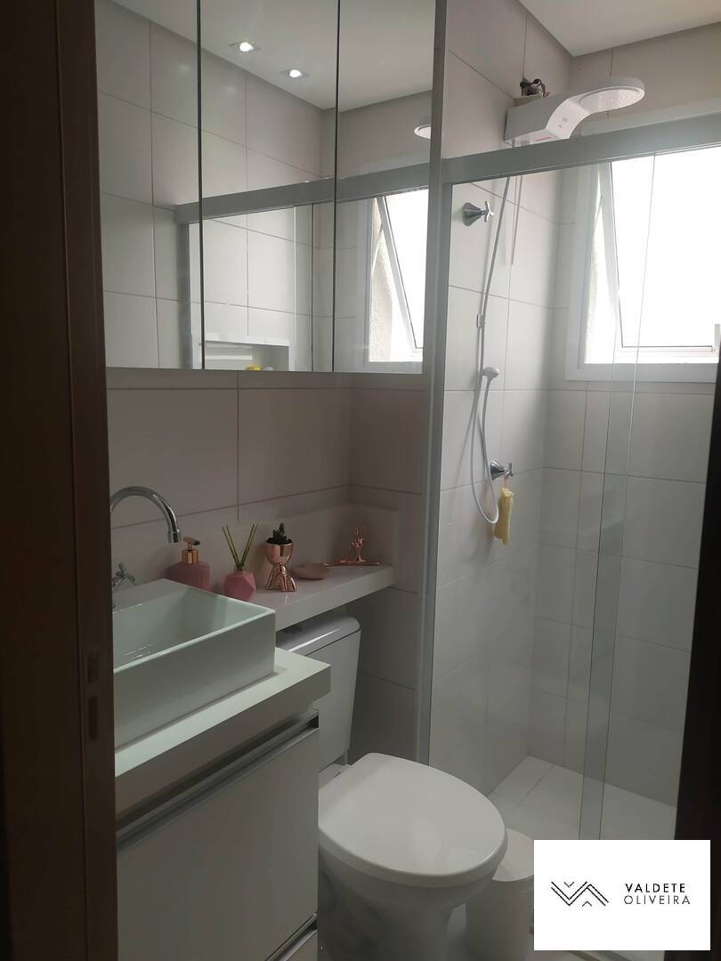 Apartamento à venda com 2 quartos, 70m² - Foto 4