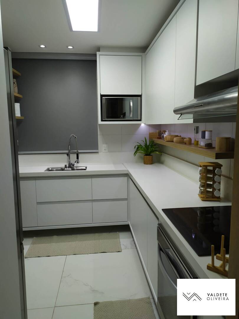 Apartamento à venda com 2 quartos, 70m² - Foto 10