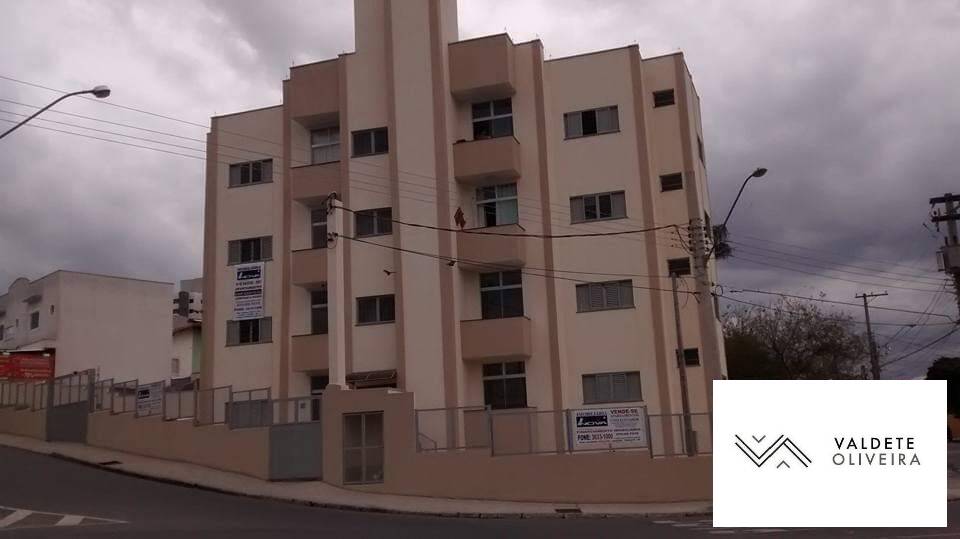 Apartamento à venda com 2 quartos, 60m² - Foto 18