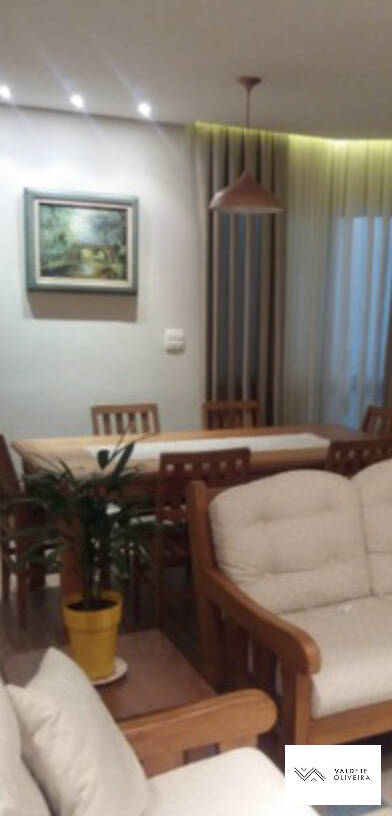 Apartamento à venda com 3 quartos, 123m² - Foto 2