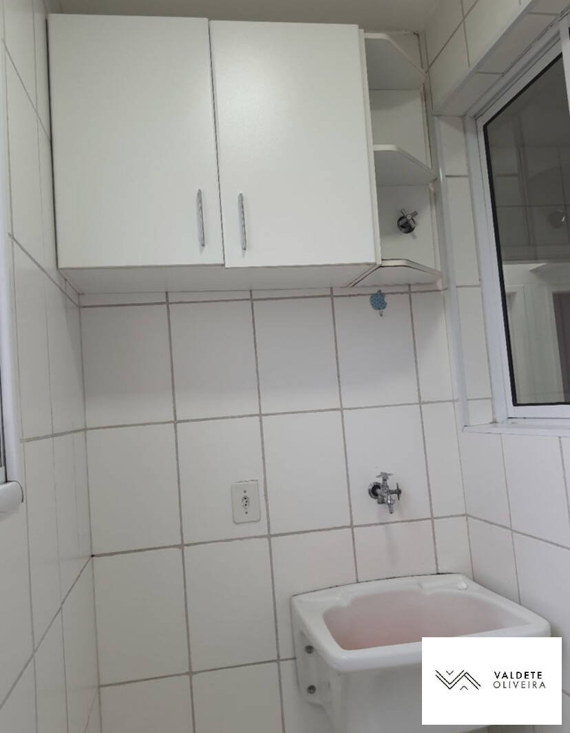 Apartamento à venda com 2 quartos, 63m² - Foto 4