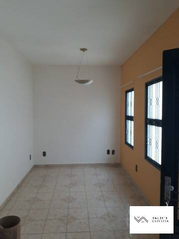 Casa à venda com 4 quartos, 250m² - Foto 13